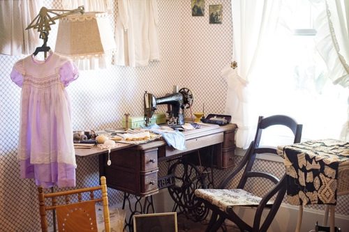 sewing-room-2095752_640